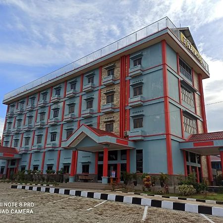 Hotel Pilar Mosa Muarawahau Dış mekan fotoğraf